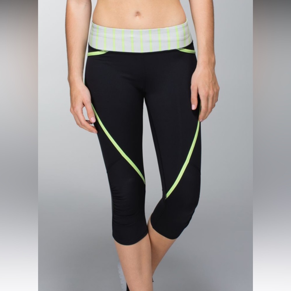 Lululemon Run Pace crop, size 4